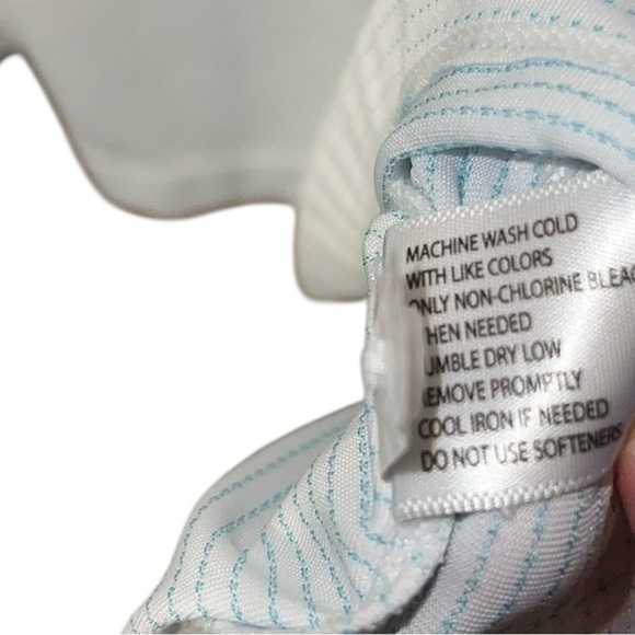 Lady Hagen White Sleeveless Polo with Teal Dots – Size Large - Picture 4 of 5